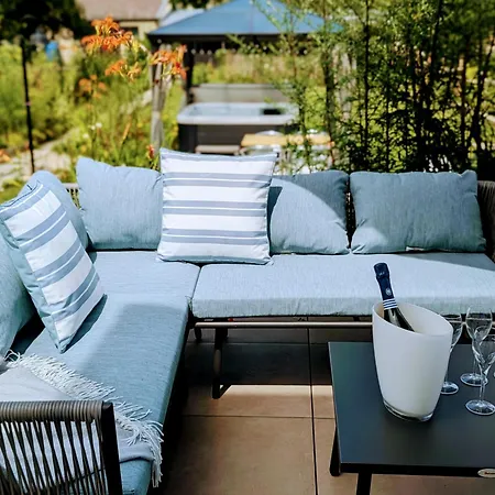 Le Cemarose: Spa, Jardin, Terrasse Et Jolie Vue Au Coeur D'epernay * Epernay