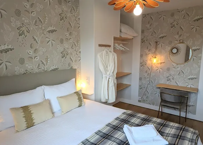 Le Cemarose & Terrace Garden & Lovely View Vakantiehuis Épernay